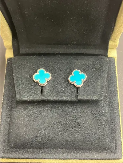 ヴァンクリーフ＆アーペル スウィートアルハンブラ ターコイズ ピアス