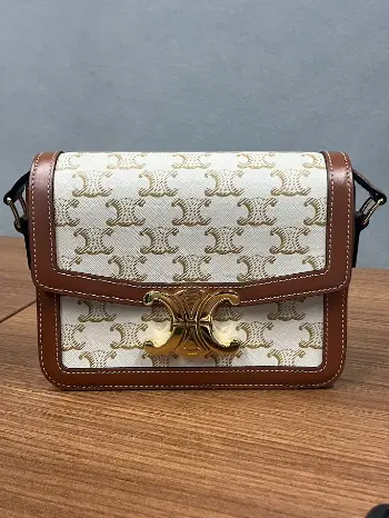 セリーヌ トリオンフ ティーン バッグ買取|江戸川区のお客様 セリーヌ トリオンフ ティーン バッグ買取|江戸川区のお客様