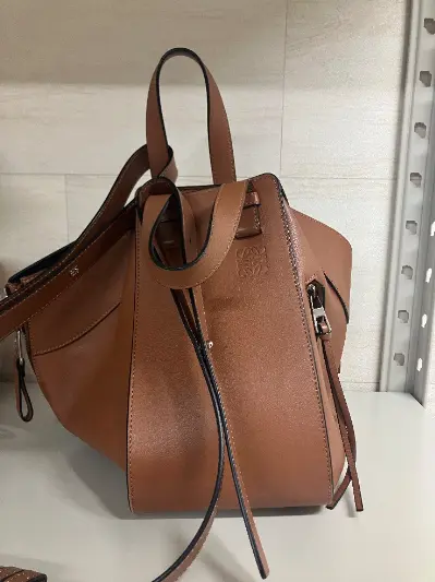 ロエベ ハンモック スモール レザー 2WAYハンドバッグ ブラウン買取 